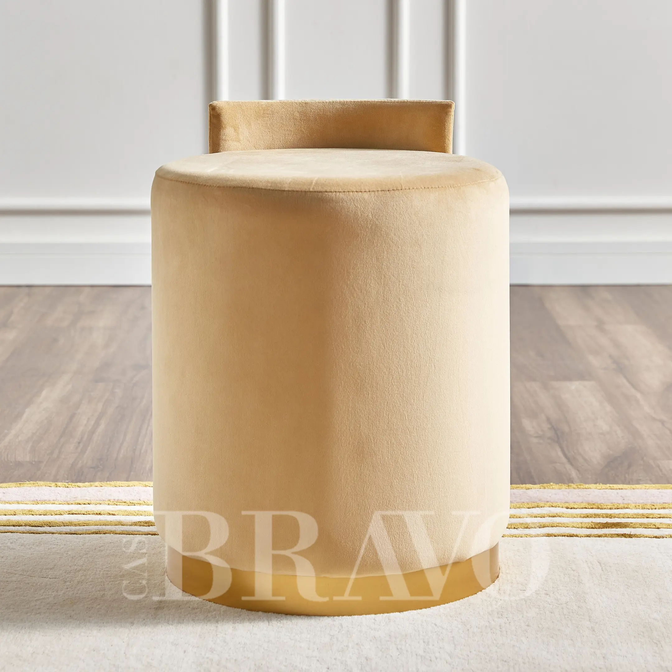 وسادة مستديرة منحنية مع ظهر سفلي ودبابيس ذهبية